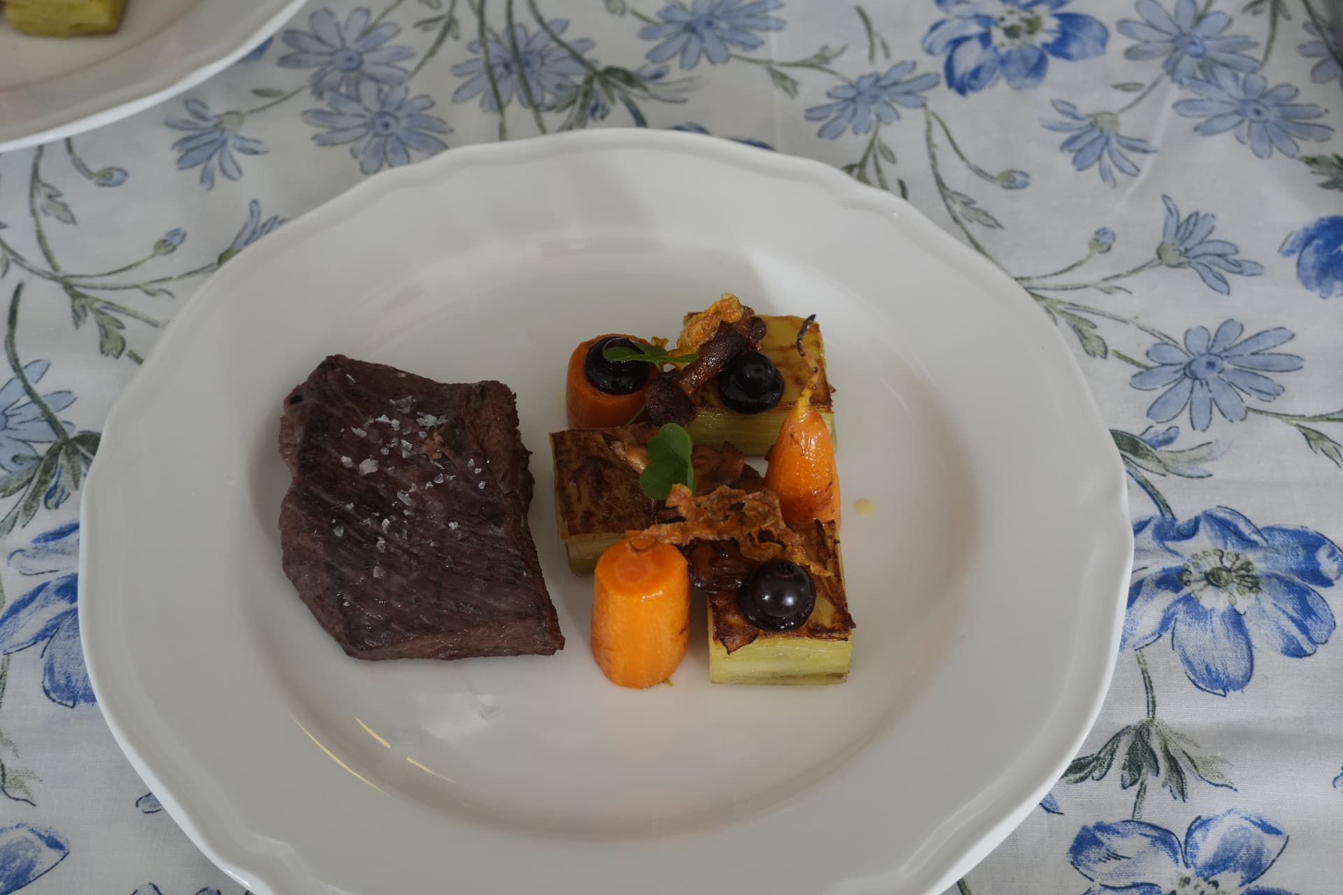 Pommes anna with beef and juniper berry gravy