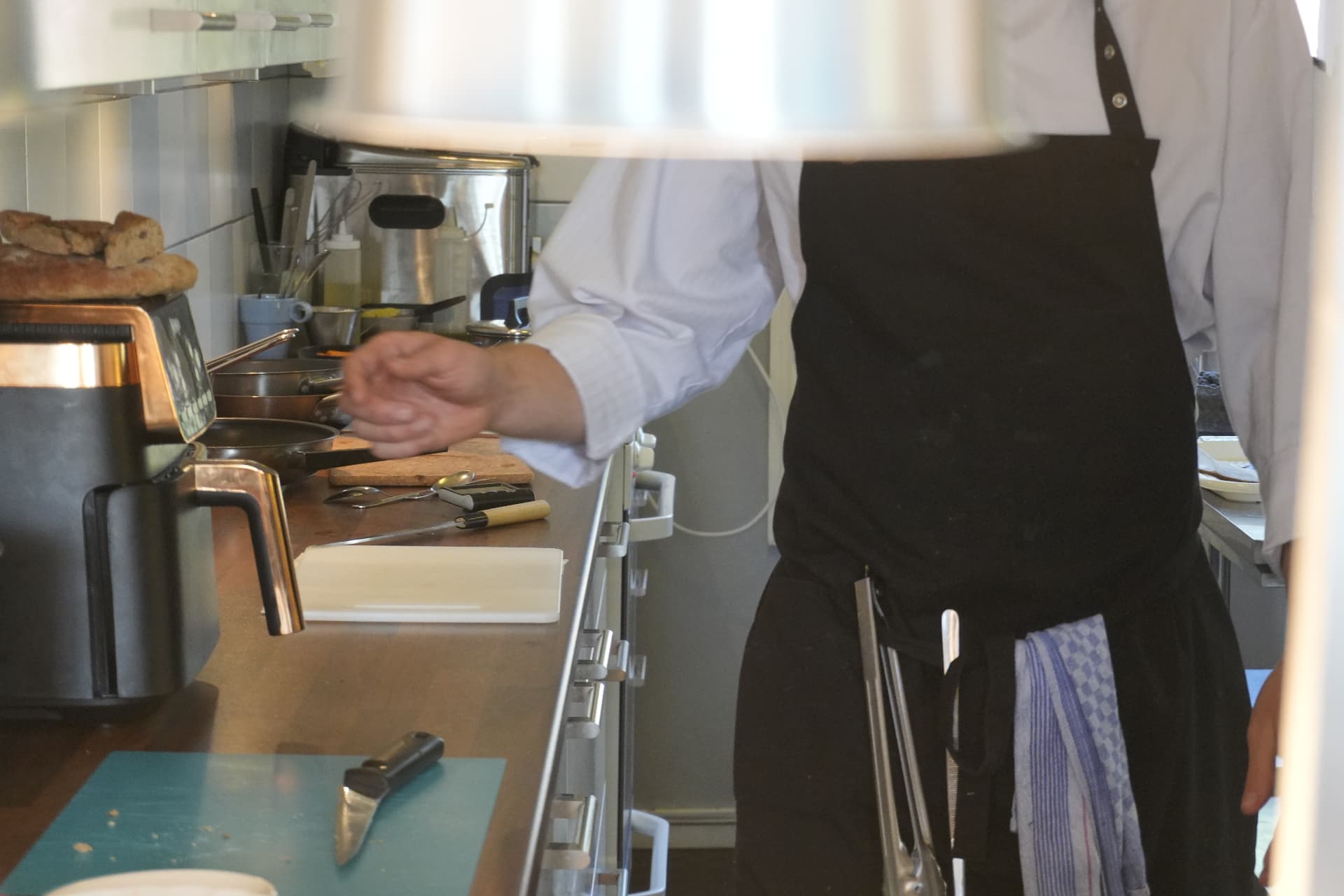 Cooking in the Åva Verandan kitchen